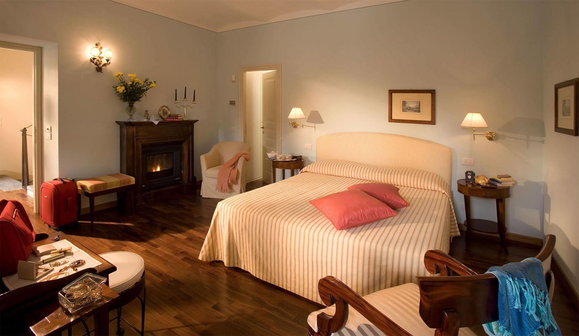 Marcarini Agriturismo Neviglie Eksteriør bilde