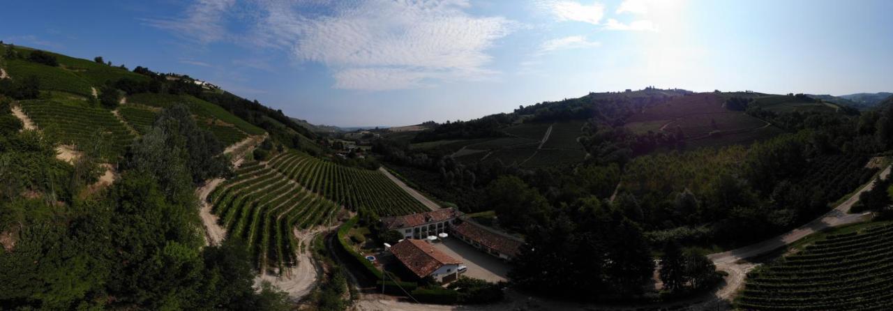 Marcarini Agriturismo Neviglie Eksteriør bilde